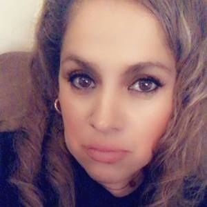 Meet your Posher, Ely